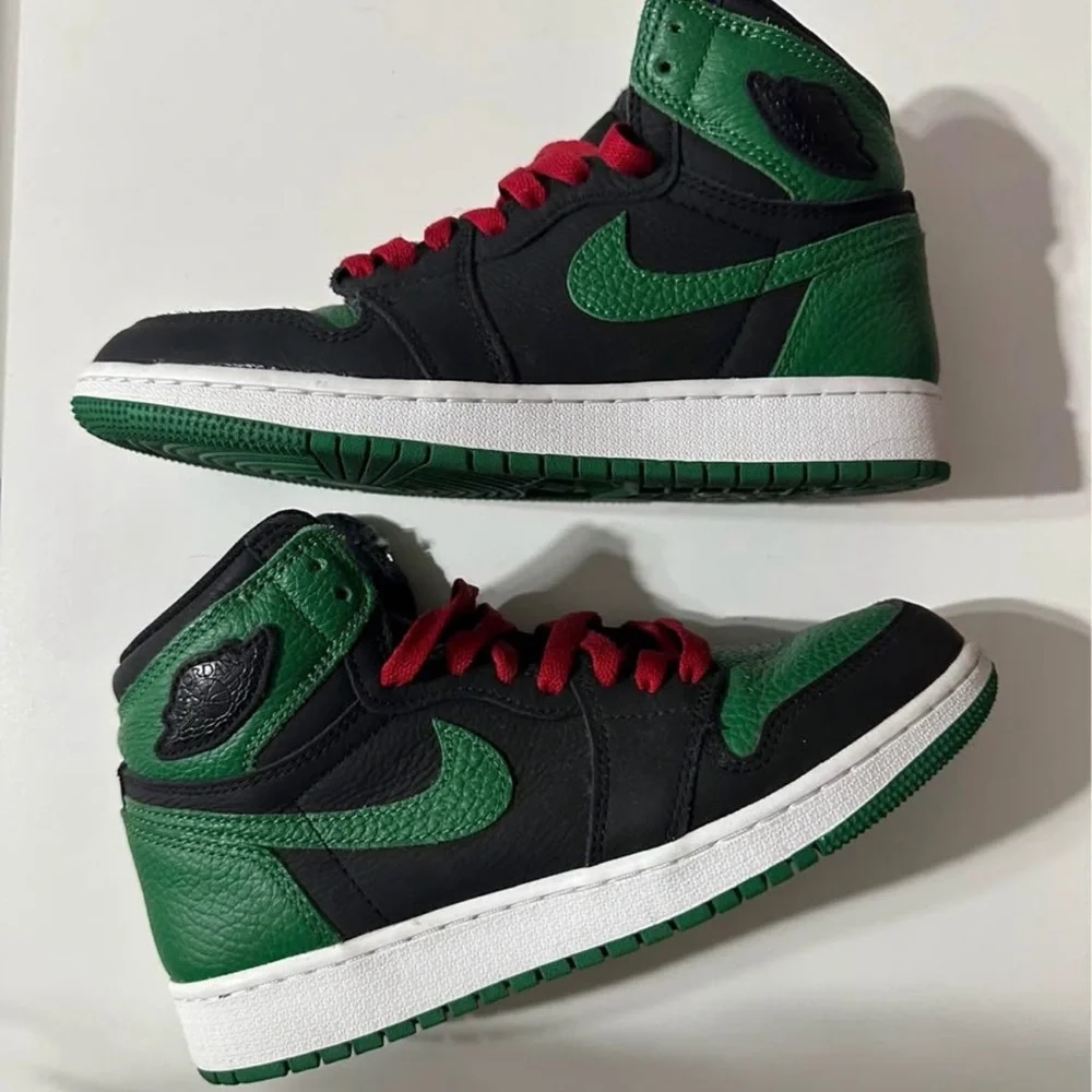 Jordan 1 - Picture 2 of 2